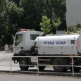 Sdělení SČVaK: dne 30.6.2011 bude v Děčíně 33 v ul. K Nádraží, Na Výsluní, část ul. Vítězství a v Děčíně 32 v ul. Janáčkova z důvodu opravy havárie vodovodního řadu v době od 8:00 do cca 16:00 odstávka vody.
Dotčeno cca 70 obyvatel, náhradní zásobování zajištěno, oznámení vylepena.
Zdroj: Magistrát města Děčín
